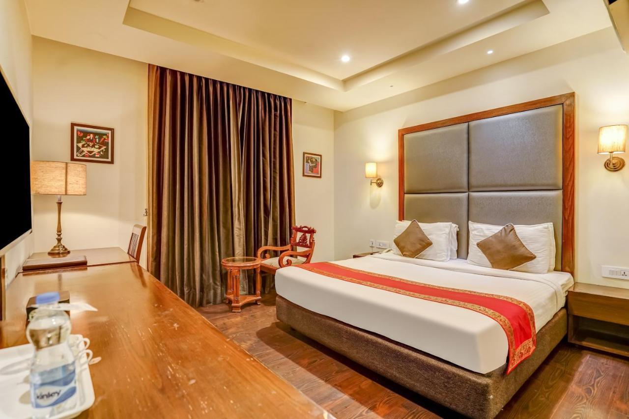 Townhouse 552Hotel Royal Court Jalandhar Dış mekan fotoğraf