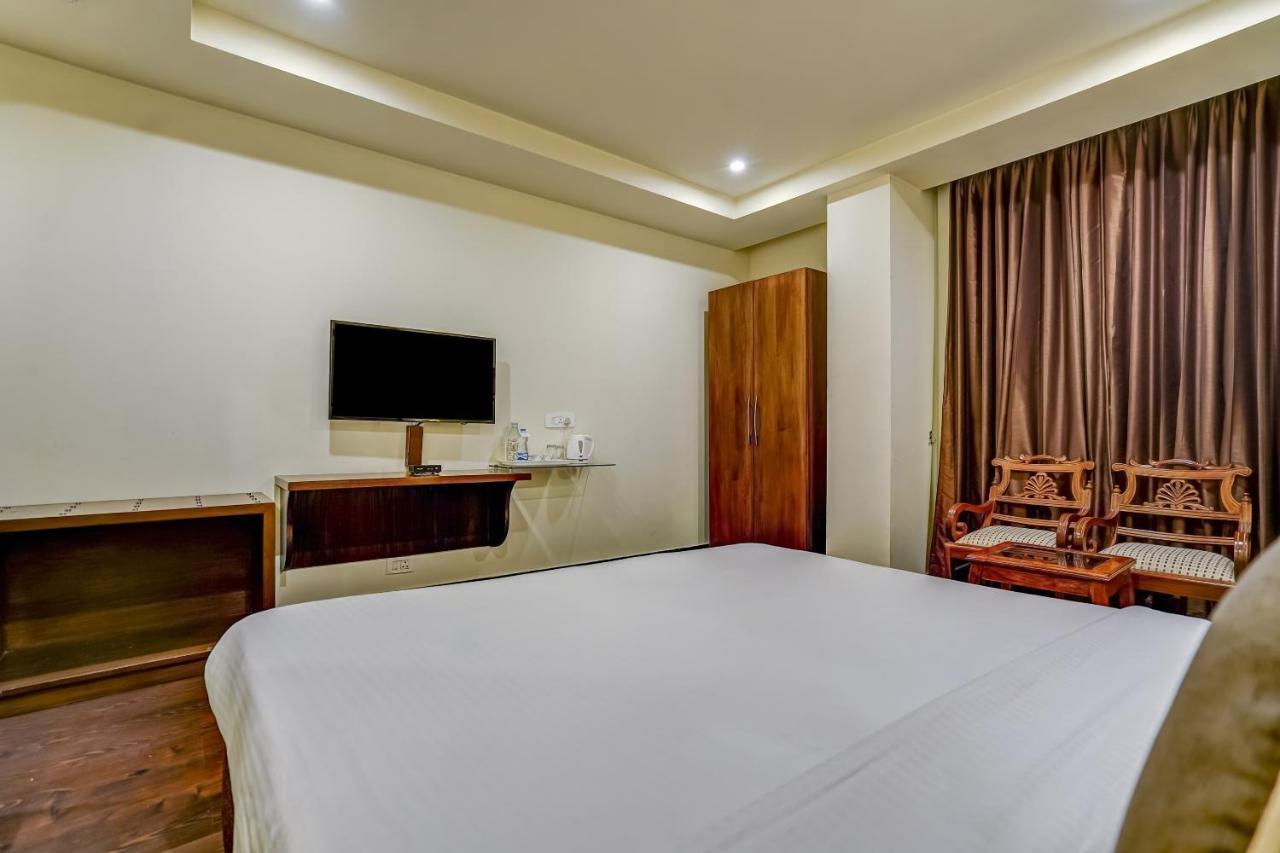 Townhouse 552Hotel Royal Court Jalandhar Dış mekan fotoğraf